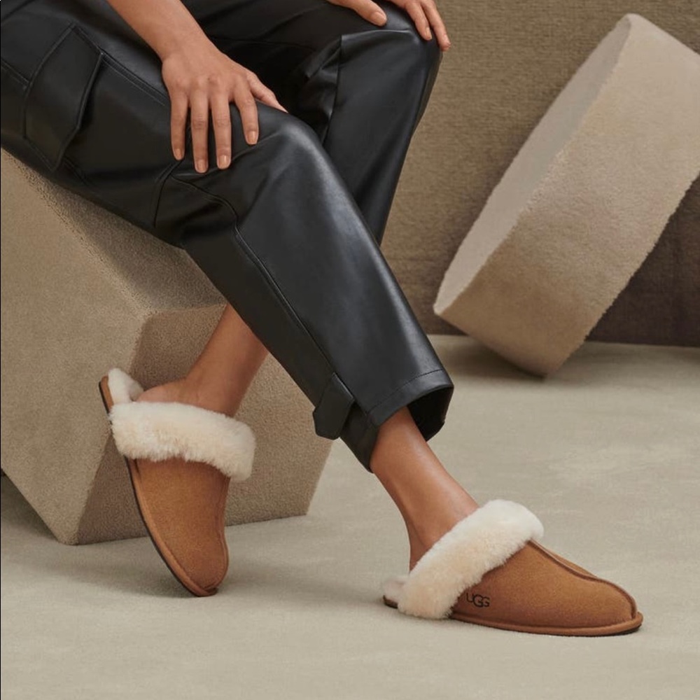 NIB UGG Scuffette II Slipper - Chestnut Suede